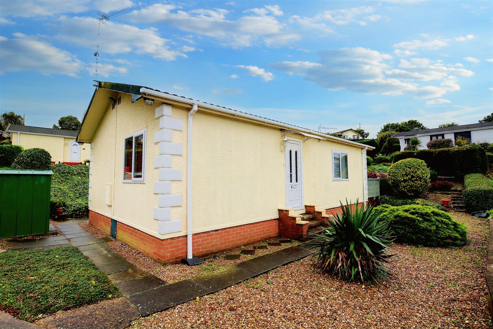 Squires Drive, Killarney Park, Nottingham Robert Ellis Estate Agents